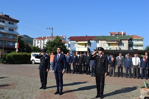 Kaymakamımız Sn. Selim Eser 30 Ağustos Zafer Bayramı kutlama törenine katıldı.